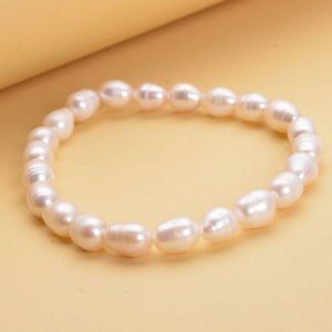 White Freshwater Pearl Stretch Bracelet